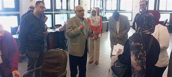 نائب رئيس جامعة دمنهور يتفقد انتظام العملية التعليمية بكليتي التربية والتجارة