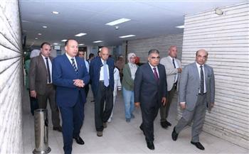 محافظ الدقهلية يشيد بمركز أمراض الكلى والمسالك البولية بجامعة المنصورة
