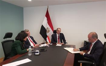  وزير الاتصالات يبحث مع مسؤولى كبرى الشركات الأمريكية التوسع فى استثماراتها بالتعهيد فى مصر 