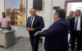   وزير قطاع الأعمال يفاجئ بزيارة مصر الجديدة للإسكان