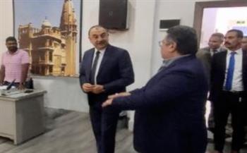 وزير قطاع الأعمال يفاجئ بزيارة مصر الجديدة للإسكان