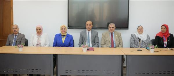رئيس جامعة دمنهور يستقبل وفد المجلس الأعلى للجامعات