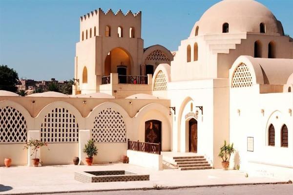 الحرف التقليدية: تخريج دفعتين من برنامج "بيت جميل لفنون الحرف التراثية"