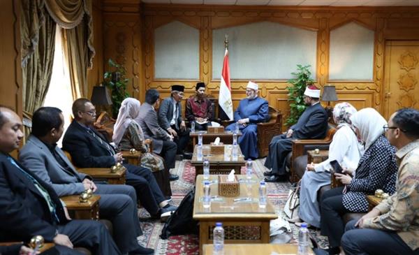 وكيل الأزهر يستقبل رئيس جمعية نهضة العلماء الإندونيسية والوفد المرافق له