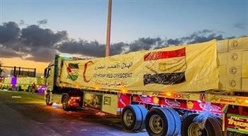   الهلال الأحمر المصري يُطلق قافلة "زاد العزة" الـ 42 إلى غزة 