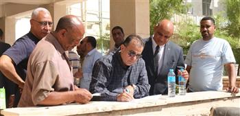   رئيس جامعة جنوب الوادي يتابع تنفيذ المشروعات التطويرية