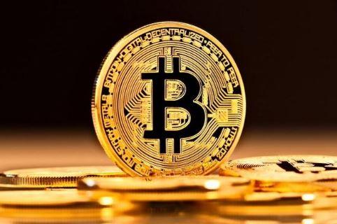 البيتكوين ينخفض إلى 109.5 ألف دولار ويقترب من خسائر أسبوعية كبيرة