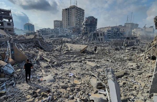استشهاد 7 فلسطينيين إثر قصف إسرائيلي خيمة نازحين غرب "النصيرات"