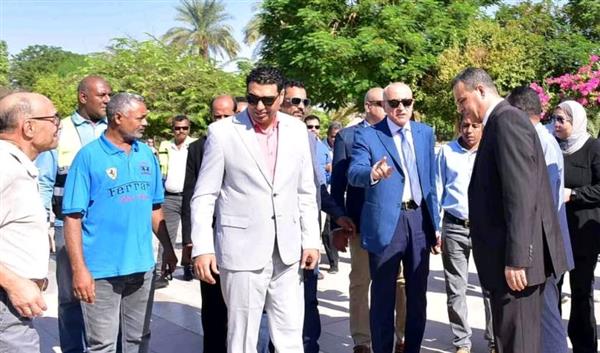 محافظ الأقصر يشهد أحتفالية يوم السياحة العالمي في معبد الكرنك بكرنفال عالمي