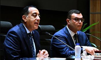   رئيس الوزراء يعقد اجتماعًا موسعاً مع رؤساء أجهزة المدن الجديدة 