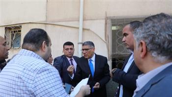   محافظ الجيزة يغير مسار جولته ويفاجئ مستشفى أبو النمرس المركزي
