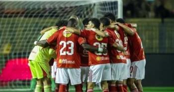   الأهلي يتوجه لاستاد القاهرة لمواجهة الزمالك في القمة