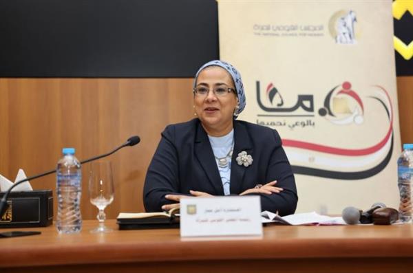 أمل عمار تستعرض مسيرتها في القضاء وصولا لمنصب رئيسة القومي للمرأة