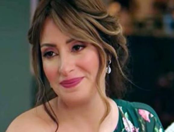 نرمين الفقي تخطف الأنظار بفستان أزرق لافت