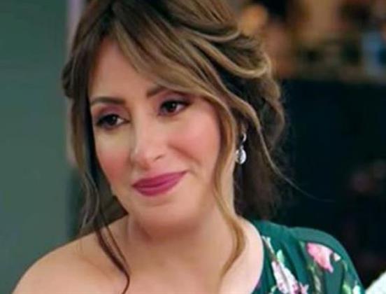 نرمين الفقي تخطف الأنظار بفستان أزرق لافت
