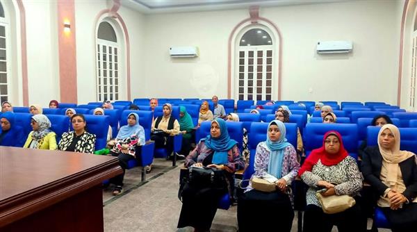 سوهاج .. إتاحة فرص لتولي خريجات برنامج المرأة تقود مناصب تنفيذية بالمحليات