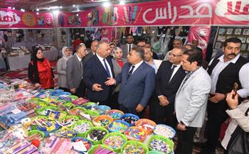   محافظ الدقهلية يفتتح معرض أهلاً مدارس بالمنصورة بتخفيضات تصل إلى 30%