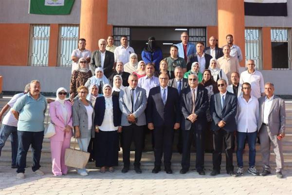 محافظ القليوبية يفتتح إدارة العبور التعليمية احتفالا بالعيد القومي للمحافظة