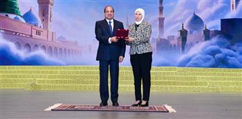   رئيسة القومي للمرأة تشكر رئيس الجمهورية لتكريم سيدتين في احتفالية ذكرى المولد النبوي الشريف