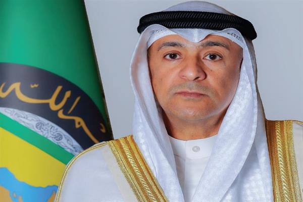 أمين التعاون الخليجي يرحب بـ خطة ترامب لإنهاء الحرب بقطاع غزة