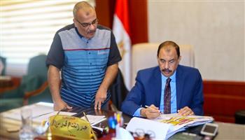   محافظ سوهاج يعتمد الهيكل التنظيمي الجديد واستحداث 4 إدارات جديدة بالديوان العام