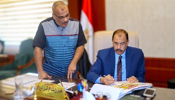 محافظ سوهاج يعتمد الهيكل التنظيمي الجديد واستحداث 4 إدارات جديدة بالديوان العام
