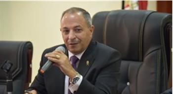   محافظ بورسعيد يوجه بتخصيص أفراد أمن ونظافة داخل الجبانات اعتبارًا من أكتوبر المقبل