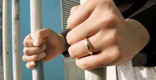 حبس فتاة متهمة فى واقعة مقتل بائع مناديل بالإسكندرية