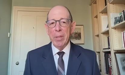 مسؤول سابق في الناتو: ترامب لم يسعَ لحل النزاع مع روسيا.. وتصريحه بشأن الغواصة النووية مقلق