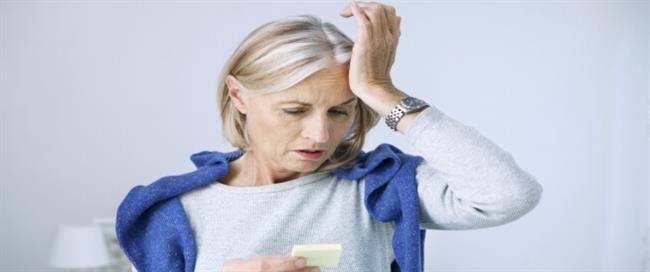 النسيان والزهايمر.. متى يكون طبيعياً ومتى يتحول لمرض خطير؟