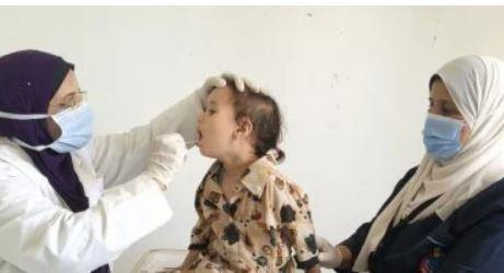 صحة المنيا: قافلة "حياة كريمة" تقدم خدماتها الطبية المجانية لـ1182 مواطنًا بالعور