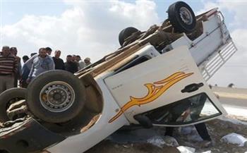   إصابة 12 شخصا فى انقلاب سيارة ربع نقل بالمنيا