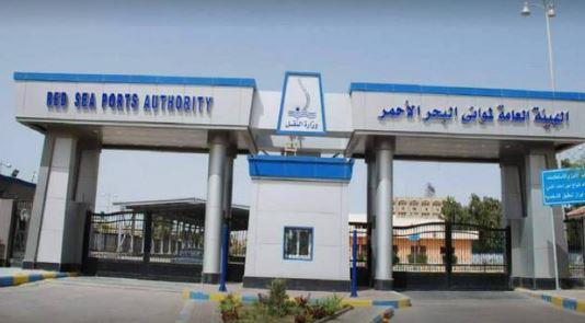 تداول 5100 طن بضائع و405 شاحنات بميناء نويبع البحري
