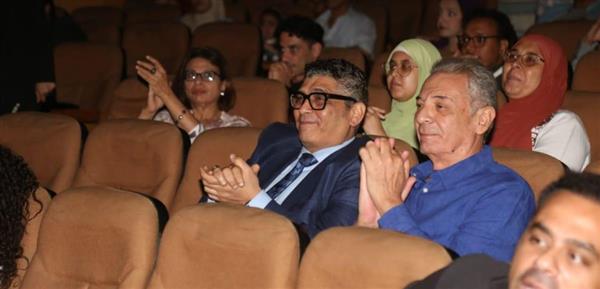 رئيس الأوبرا ومحمود حميدة يشهدان عرض "رماد من زمن الفتونة"