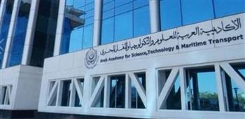   رئيس الأكاديمية العربية يهنئ خريجي «كلية القانون» المعينين بالنيابة العامة ومجلس الدولة