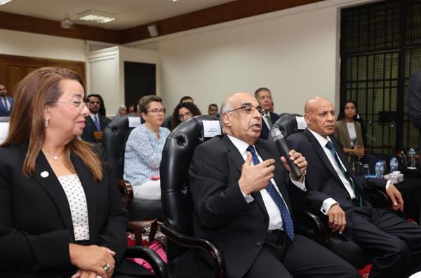 وزير العدل يفتتح غرفتين مؤمنتين مُخصصتين للمرأة ضحية العنف بمحكمة القاهرة الجديدة