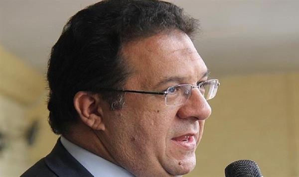 ياسمين الخطيب تطلب الدعاء لأبو أولادها المستشار أحمد جلال إبراهيم بعد أزمة صحية مفاجئة