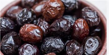   البلح الأسمر.. وجبة طبيعية متكاملة لنمو وصحة الأطفال
