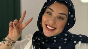   ادعولي بالثبات.. أسما شريف منير تعلن ارتداء الحجاب