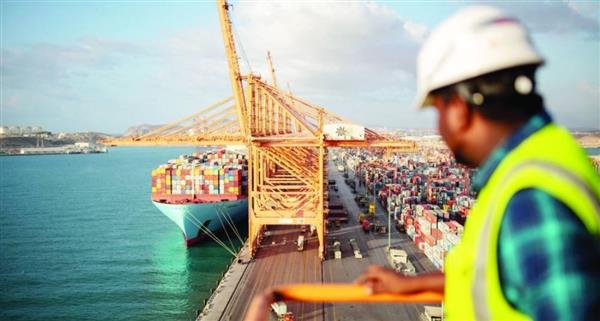القطاع اللوجستي العُماني محور أساسي للتنويع الاقتصادي وتحقيق رؤية عُمان 2040