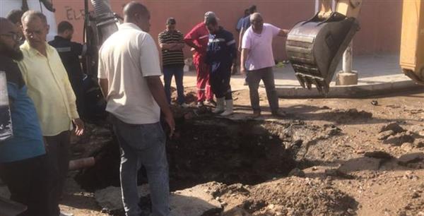 كسر مفاجئ بالخط الرئيسي لمحطة جبل تقوق يسبب ضعف المياه فى أسوان