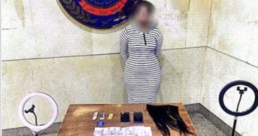 القبض على تيك توكر بعد نشر فيديوهات مخالفة للآداب