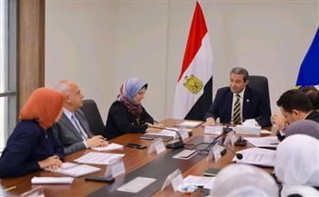   محافظ دمياط يناقش أعمال الخطة الاستثمارية للعام المالى الحالى 