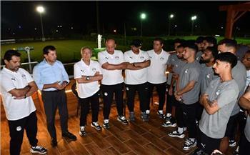 وزير الرياضة ومحافظ الإسماعيلية يدعمان المنتخب المشارك في كأس العرب