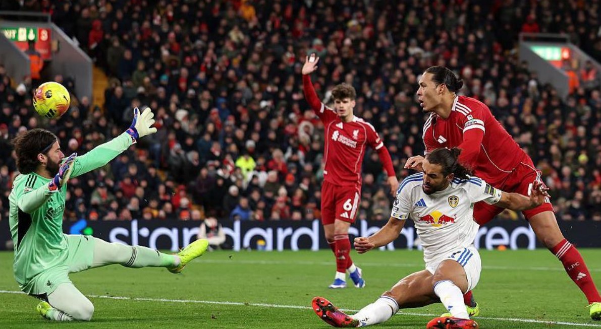 ليفربول يتعادل سلبيًا مع ليدز يونايتد في الدوري الإنجليزي