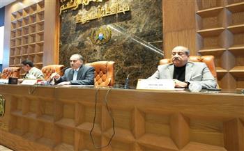   محافظ أسيوط يستعرض أولويات العمل التنموي وخطط تحسين الخدمات خلال 2026