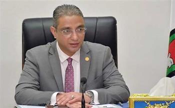 محافظ الفيوم يطمئن على الأطفال المبتسرين بالحضانات بعد حدوث ماس كهربائي