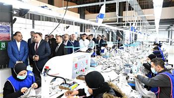   رئيس الوزراء يفتتح مصنع وامي فاشون للملابس الجاهزة والمفروشات بمنطقة السخنة الصناعية