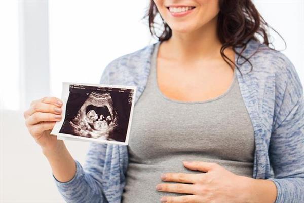 5 عوامل تحمي دماغ الجنين تبدأ من قلب الأم
