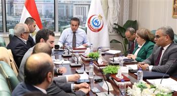   وزير الصحة يعقد اجتماعا مع مجلس إدارة مستشفى جوستاف روسي لعلاج الأورام